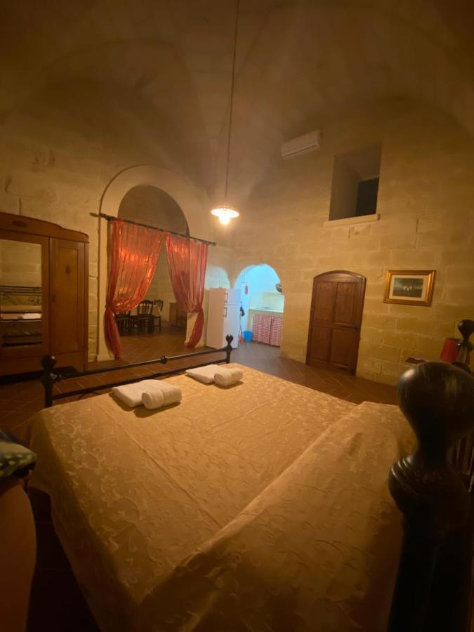 קרפיניאנו סלינטינו Masseria Montanari מראה חיצוני תמונה